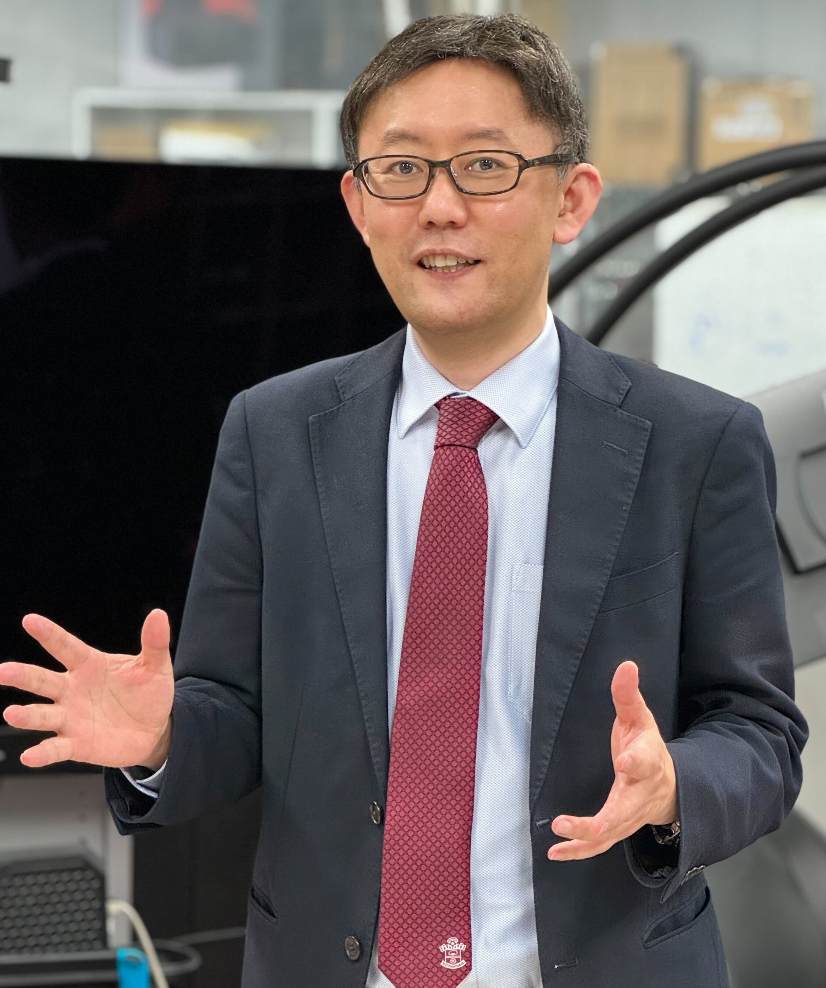片上大輔 教授